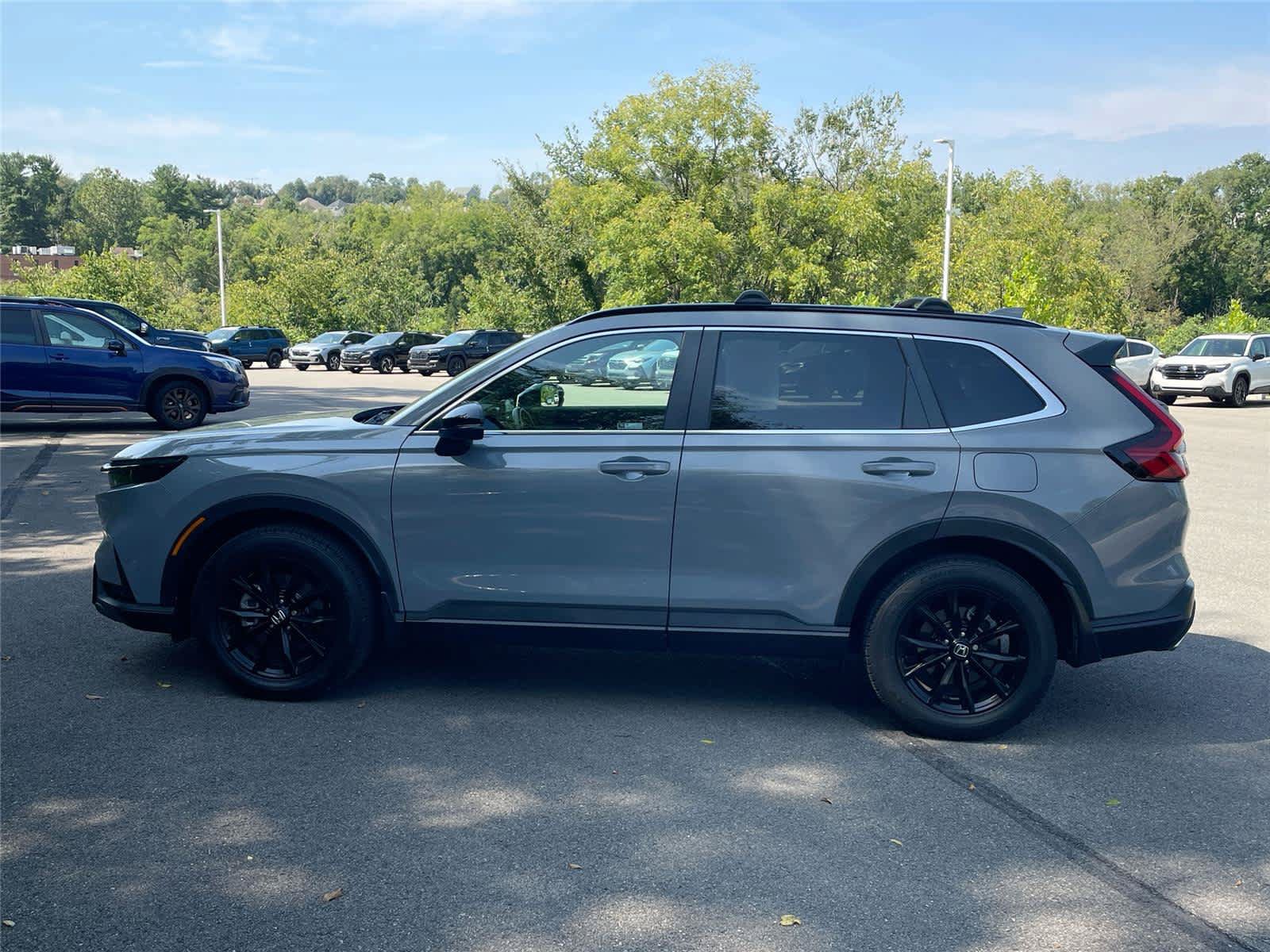 Used 2024 Honda CR-V Sport-L image 2