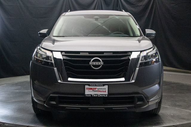 Used 2023 Nissan Pathfinder SV AWD/4WD image 4