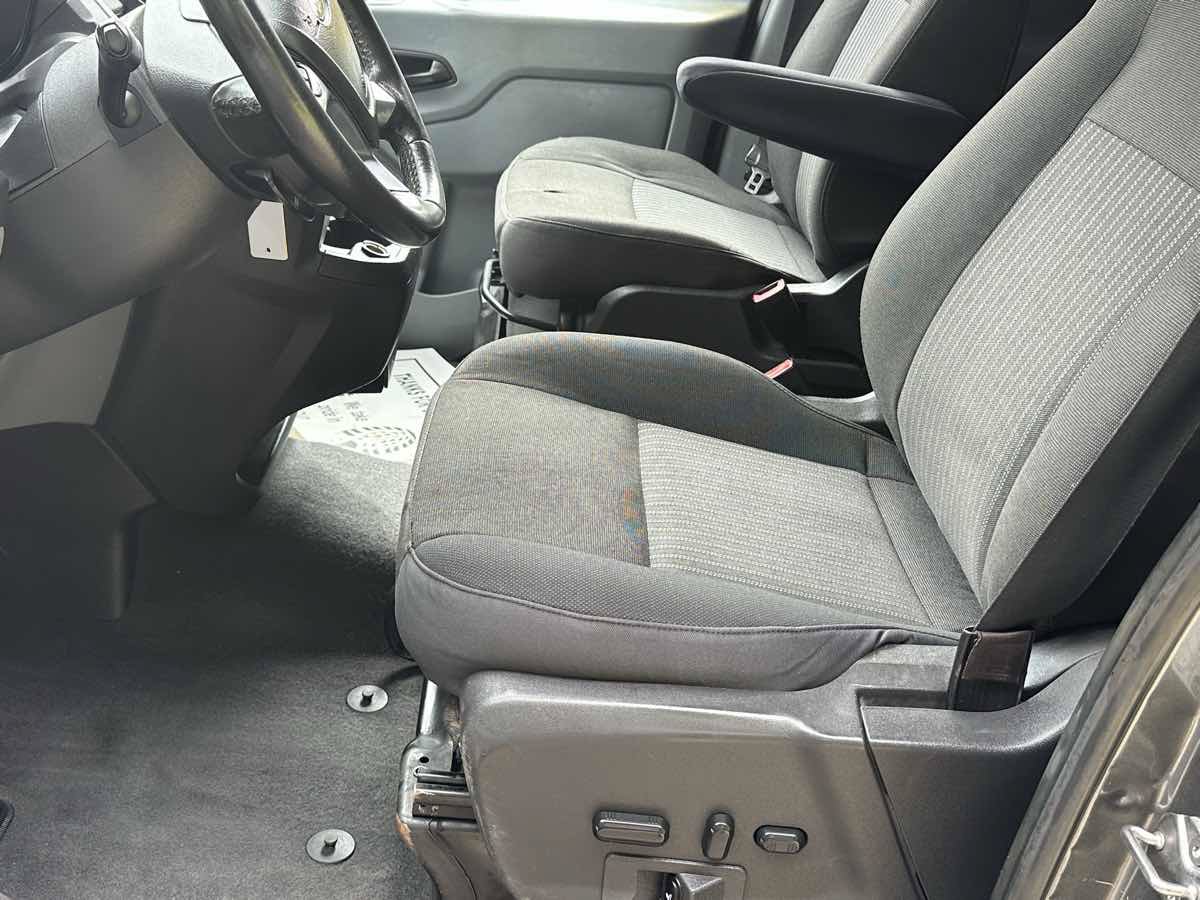 Used 2017 Ford Transit 350 XLT RWD image 12