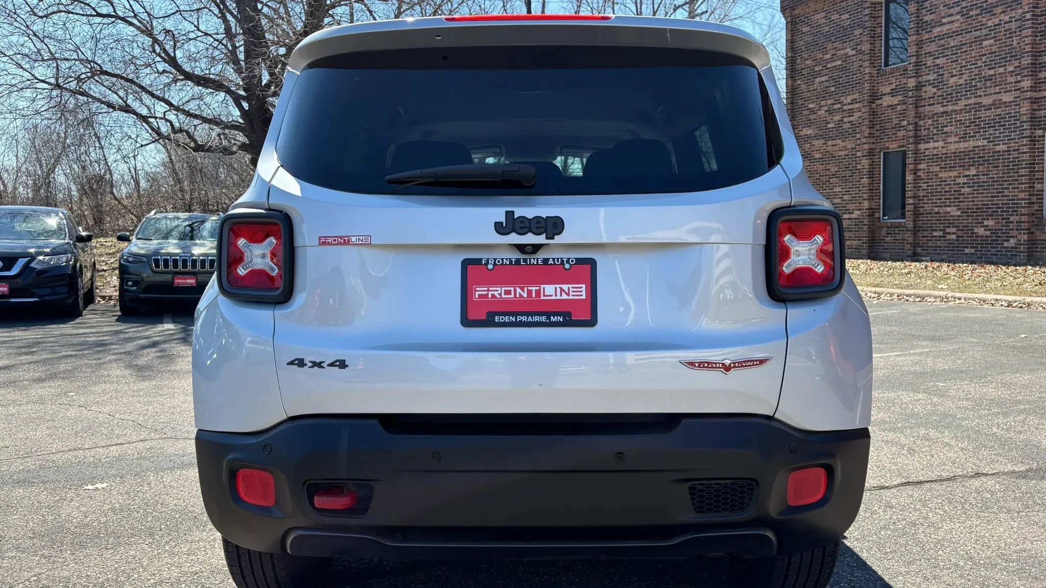 Used 2016 Jeep Renegade Trailhawk AWD/4WD image 8