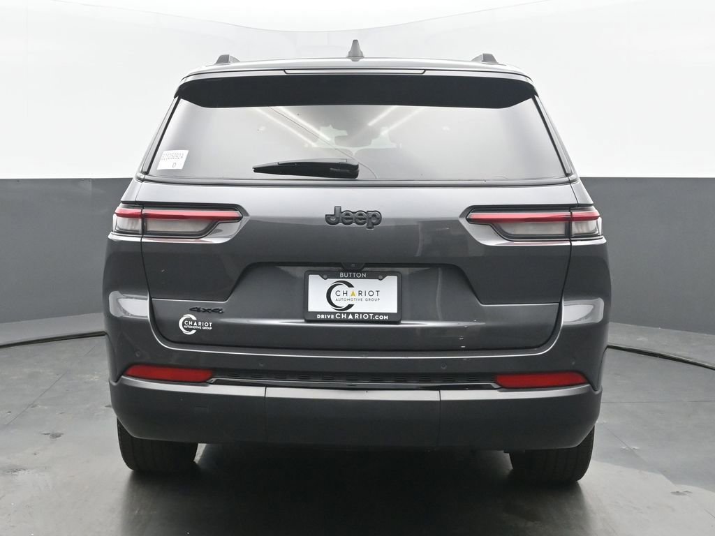 Used 2023 Jeep Grand Cherokee L Laredo AWD/4WD image 5
