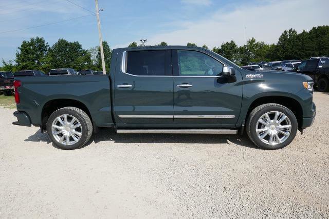 New 2026 Chevrolet Silverado 1500 High Country image 2