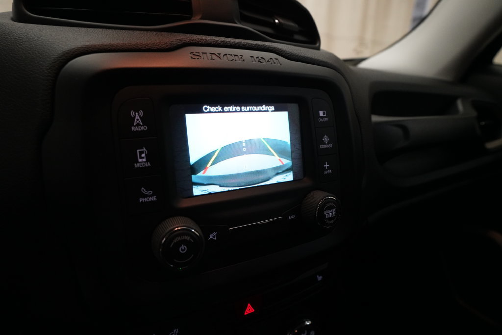 Used 2017 Jeep Renegade Latitude w/ Cold Weather Group AWD/4WD image 19