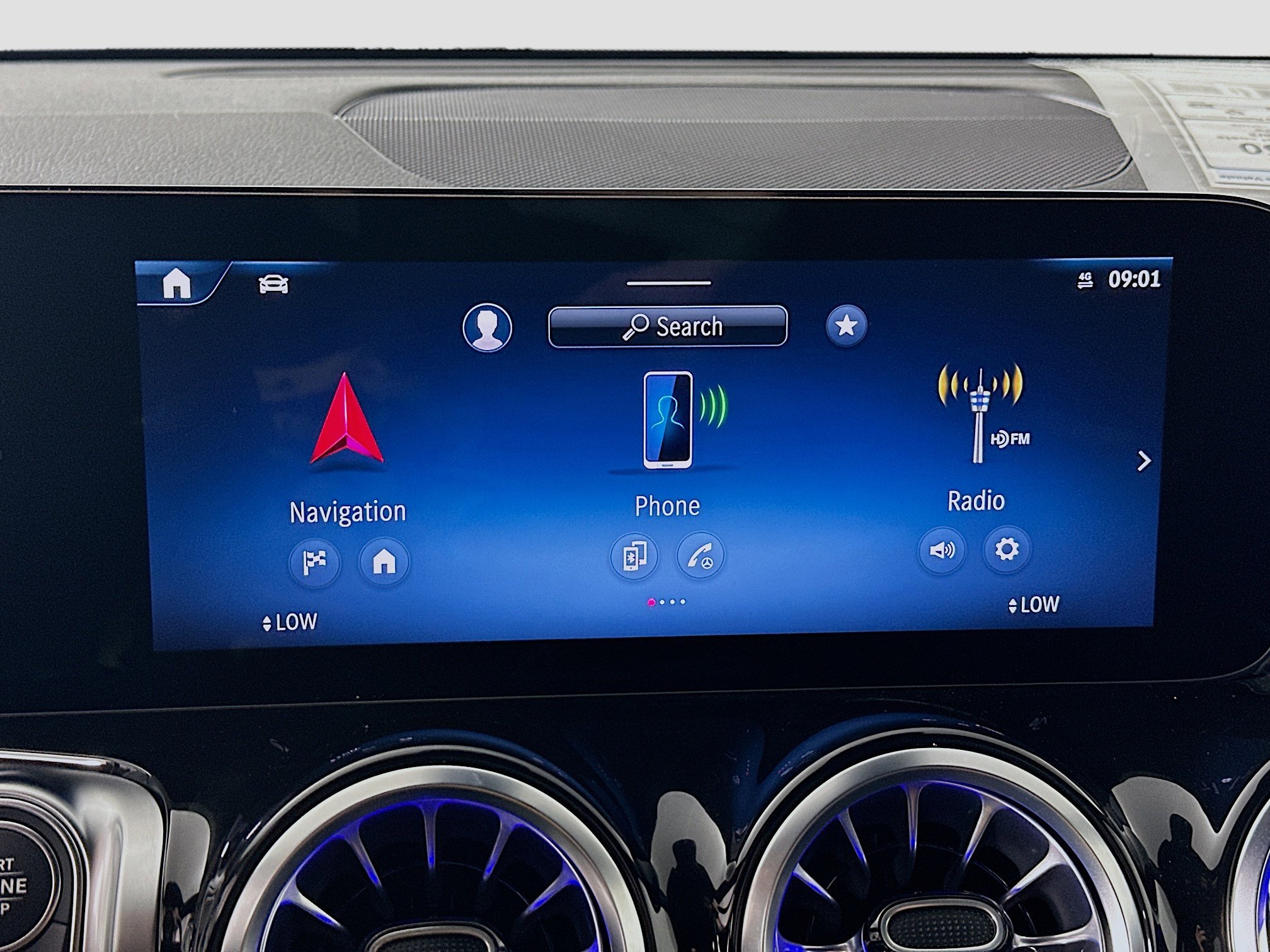 Certified 2025 Mercedes-Benz GLB 250 4MATIC image 19