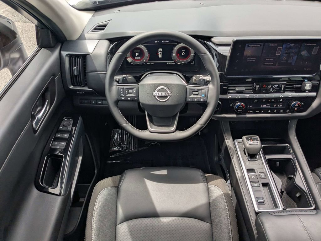 Used 2026 Nissan Pathfinder SL FWD image 16