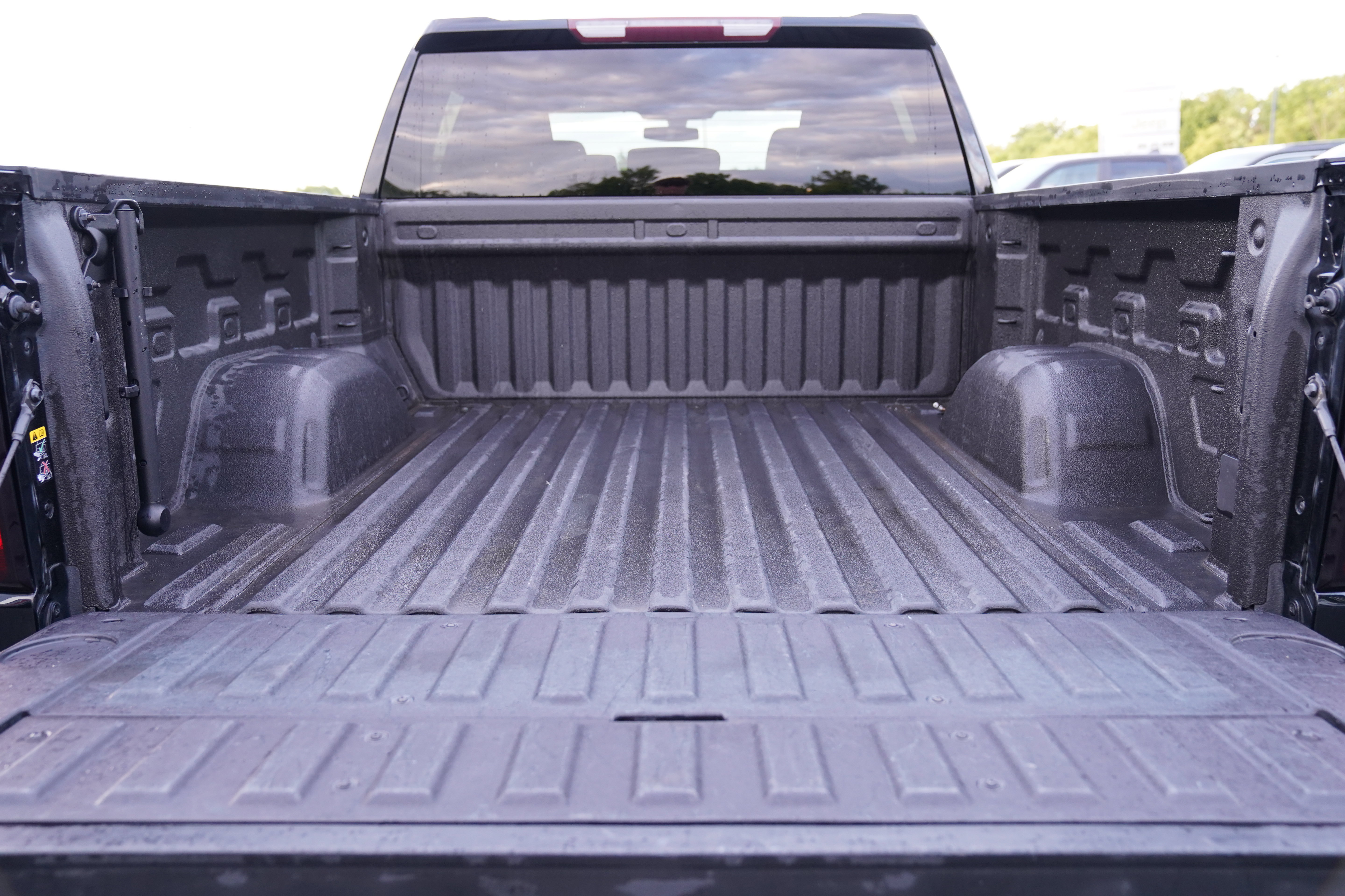 Used 2021 GMC Sierra 1500 Elevation w/ X31 Off-Road Package AWD/4WD image 7