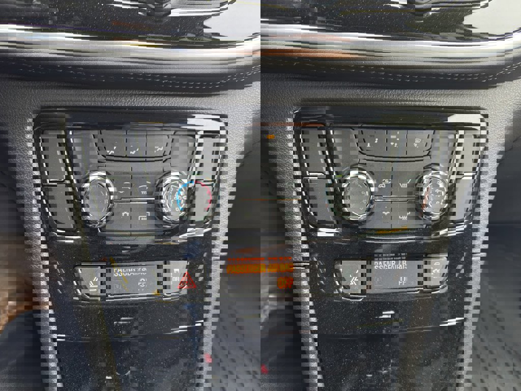 Used 2022 Buick Encore Preferred w/ Safety Package image 16