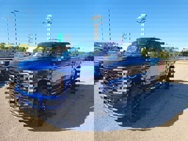 New 2026 Ford F250 Lariat w/ Black Appearance Package image 24