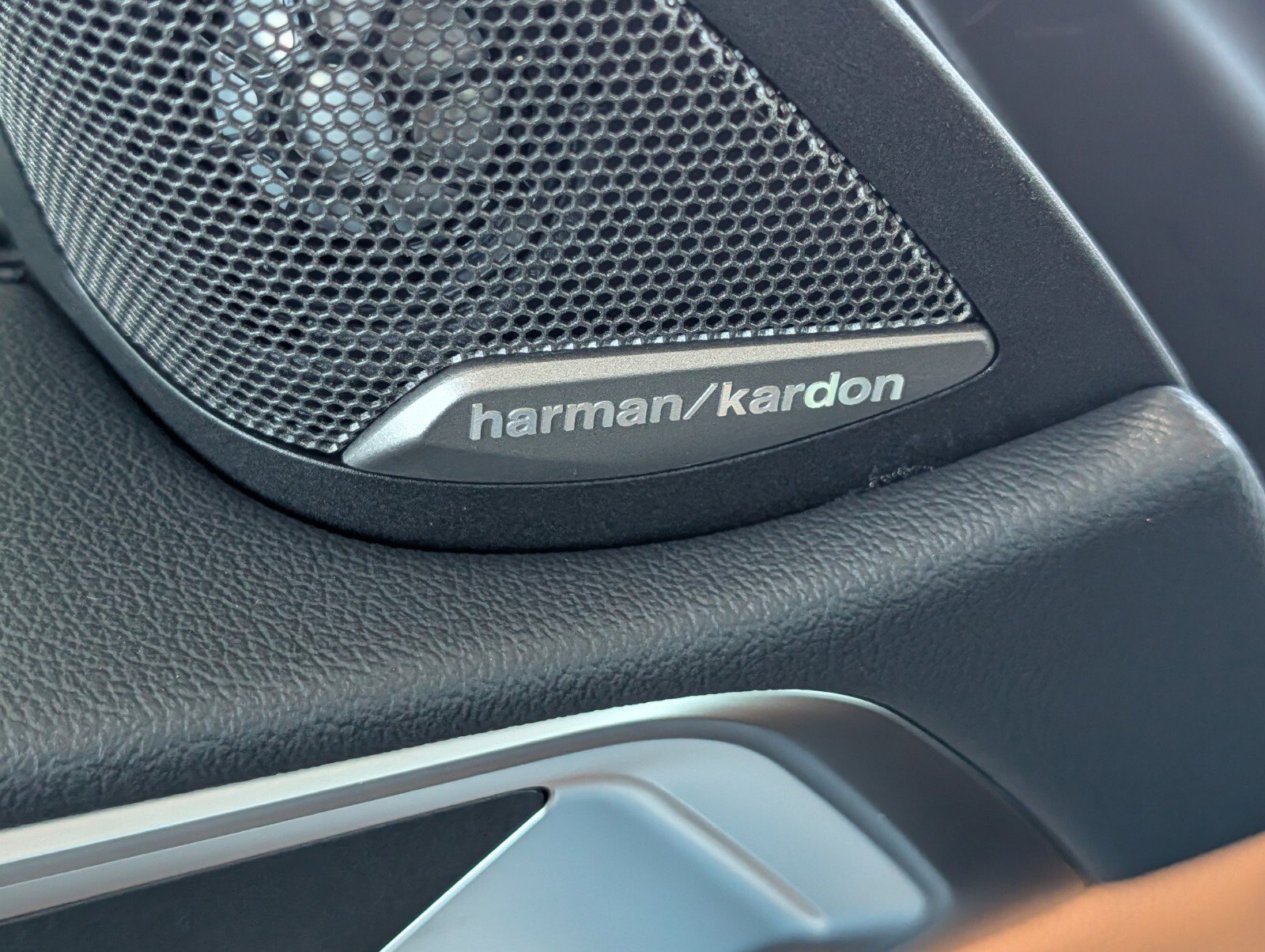 New 2026 BMW 430i xDrive Convertible w/ Premium Package image 15