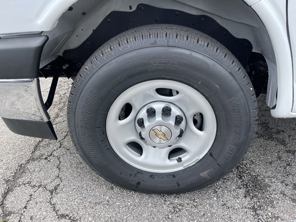 New 2025 Chevrolet Express 2500 w/ Driver Convenience Package image 6