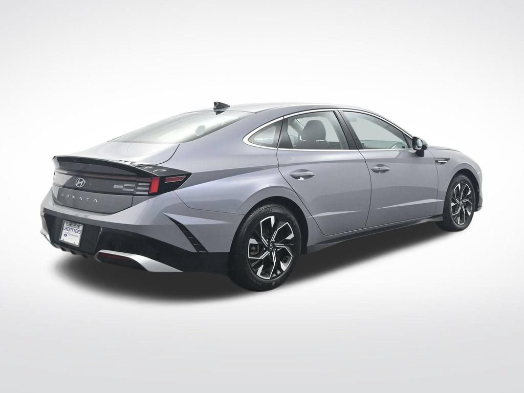 Used 2025 Hyundai Sonata SEL FWD image 6