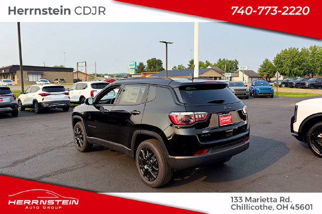 New 2026 Jeep Compass Latitude AWD/4WD image 5