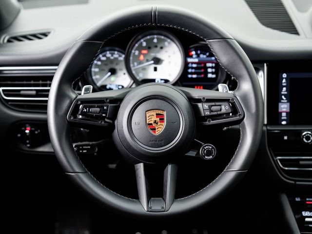Certified 2022 Porsche Macan S AWD/4WD image 13