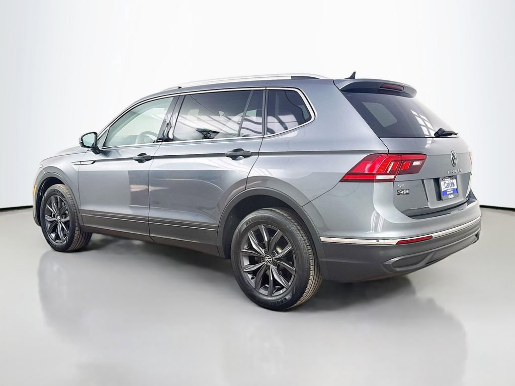 Used 2022 Volkswagen Tiguan SE w/ Panoramic Sunroof Package AWD/4WD image 5