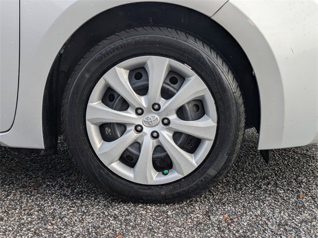 Used 2016 Toyota Corolla LE image 11