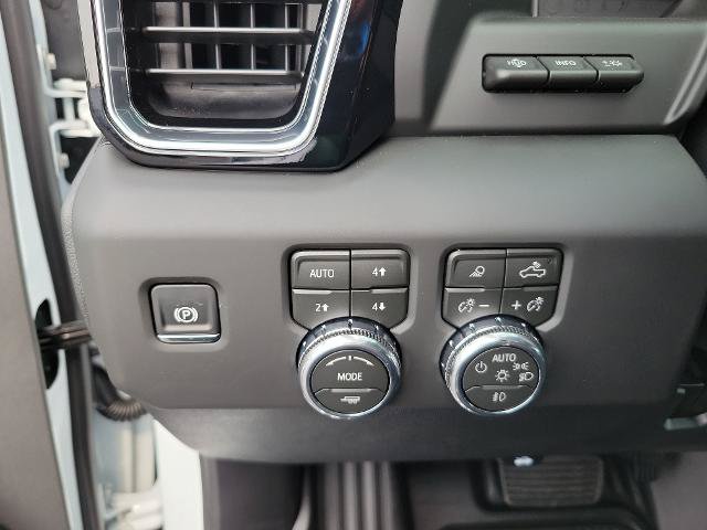 New 2026 GMC Sierra 2500 Denali w/ Denali Reserve Package AWD/4WD image 27