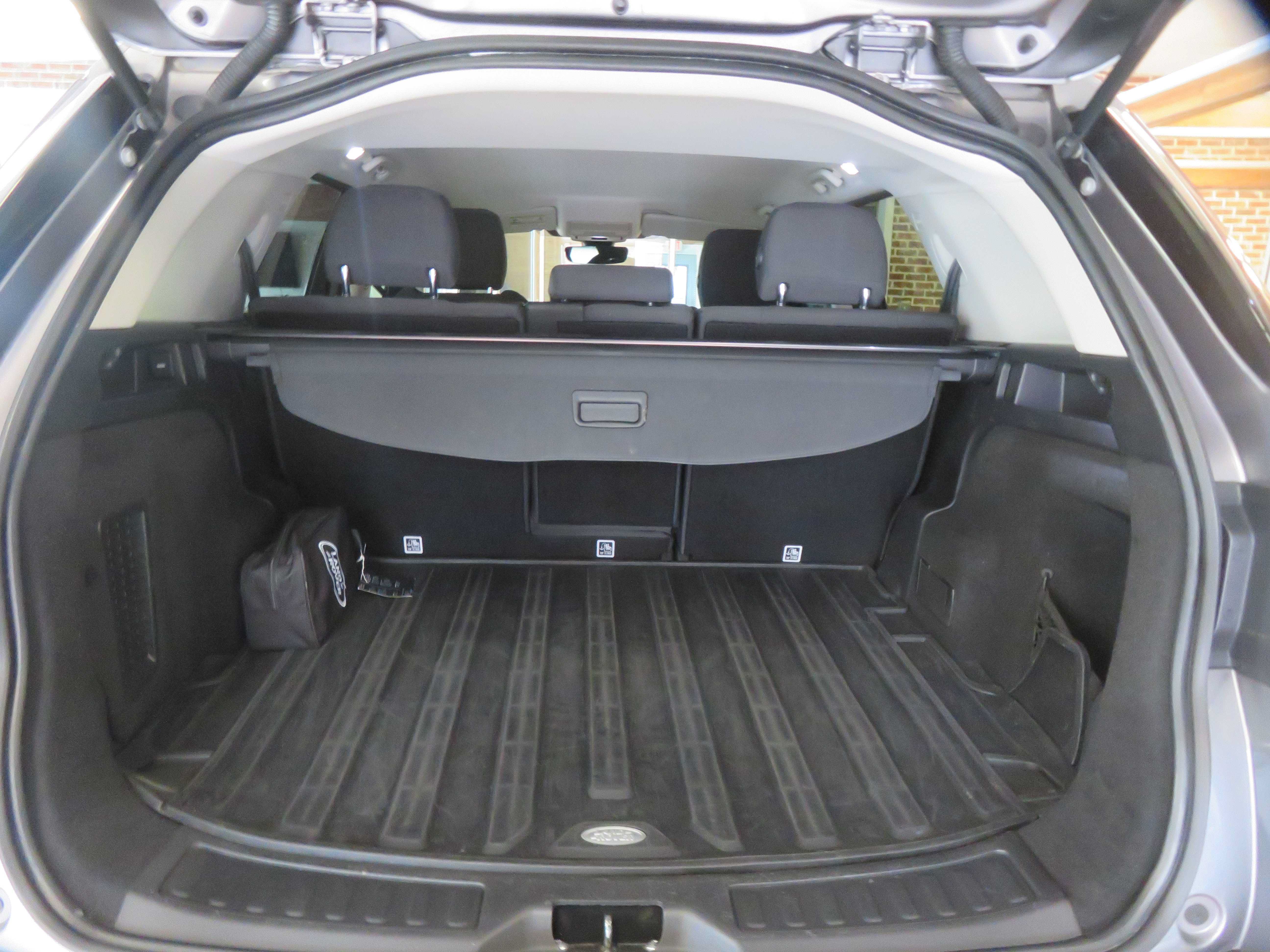 Used 2020 Land Rover Discovery Sport AWD/4WD image 48