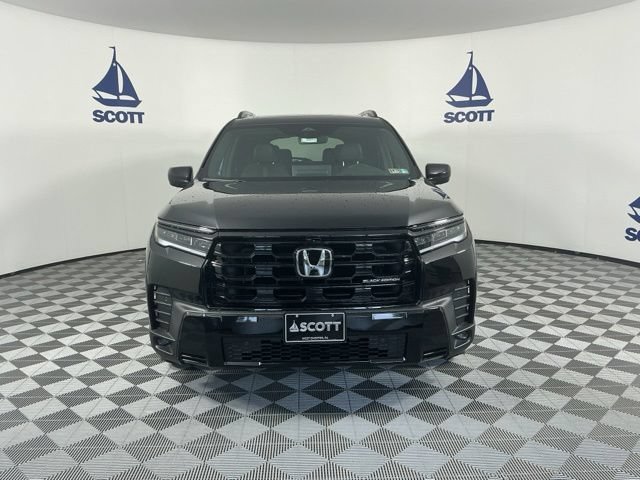 Certified 2026 Honda Pilot Black Edition image 2