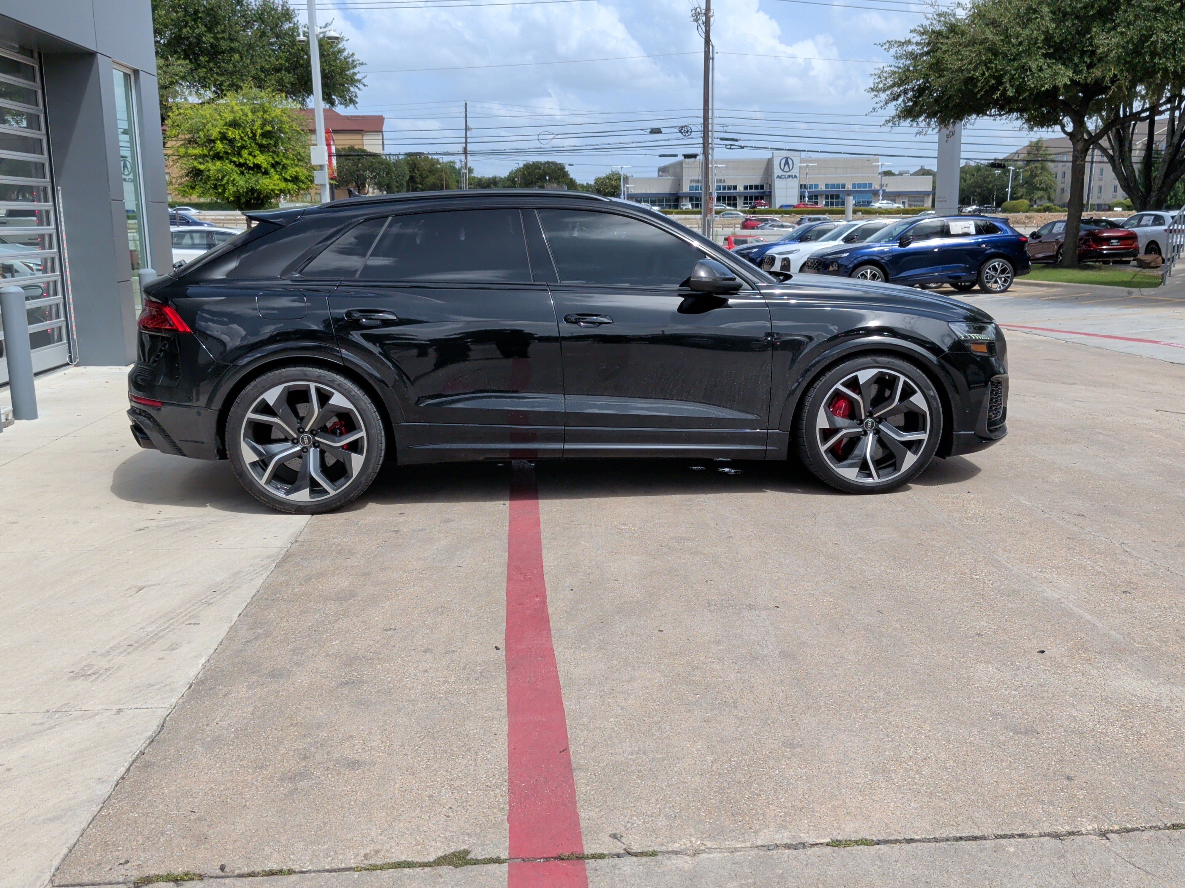 Used 2023 Audi RS Q8 w/ Black Optic Package AWD/4WD image 10