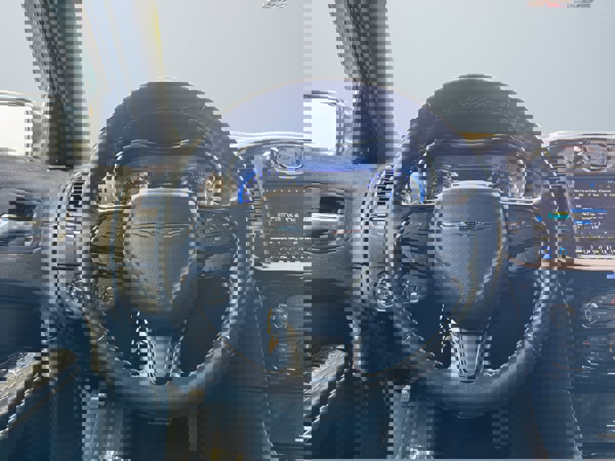 Used 2022 Chrysler 300 S image 10