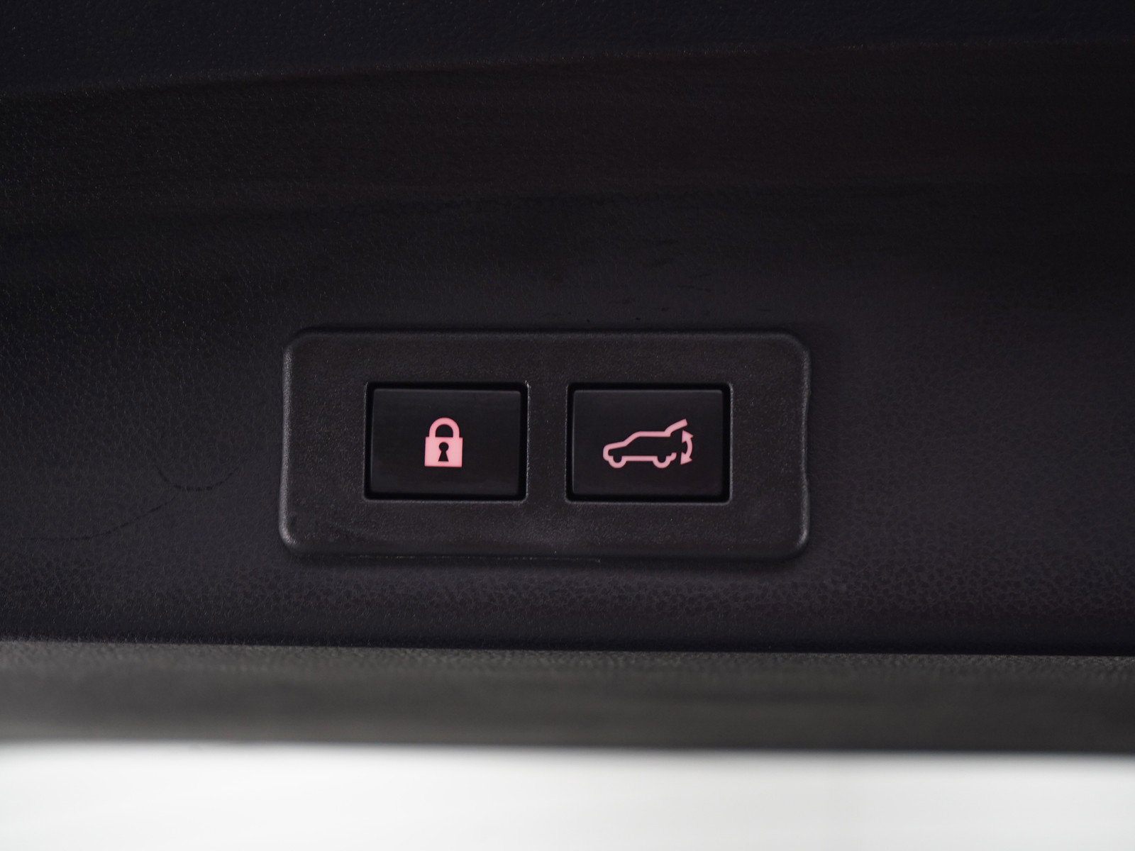 Used 2024 Subaru Ascent Premium w/ Convenience Package image 19