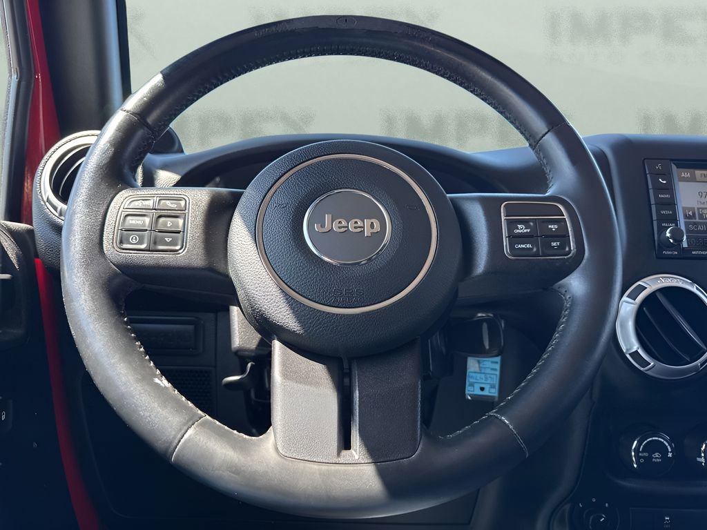 Used 2012 Jeep Wrangler Unlimited Rubicon w/ Connectivity Group AWD/4WD image 12