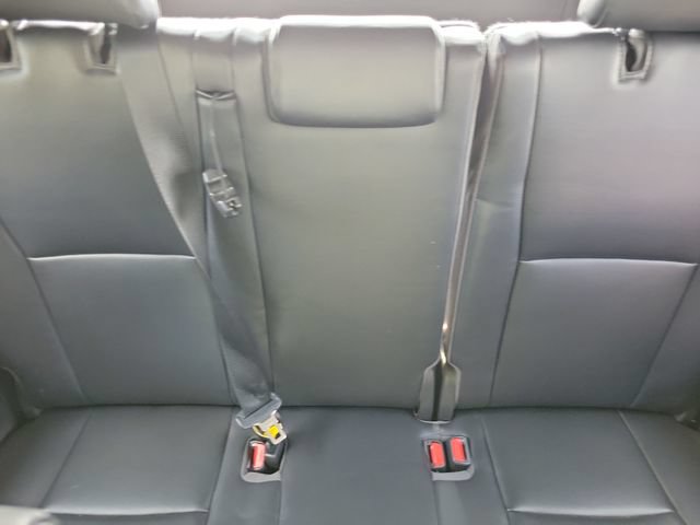 Used 2022 Toyota Highlander XLE FWD image 19