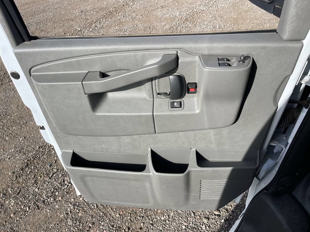 New 2025 GMC Savana 2500 Extended w/ Driver Convenience Package RWD image 22