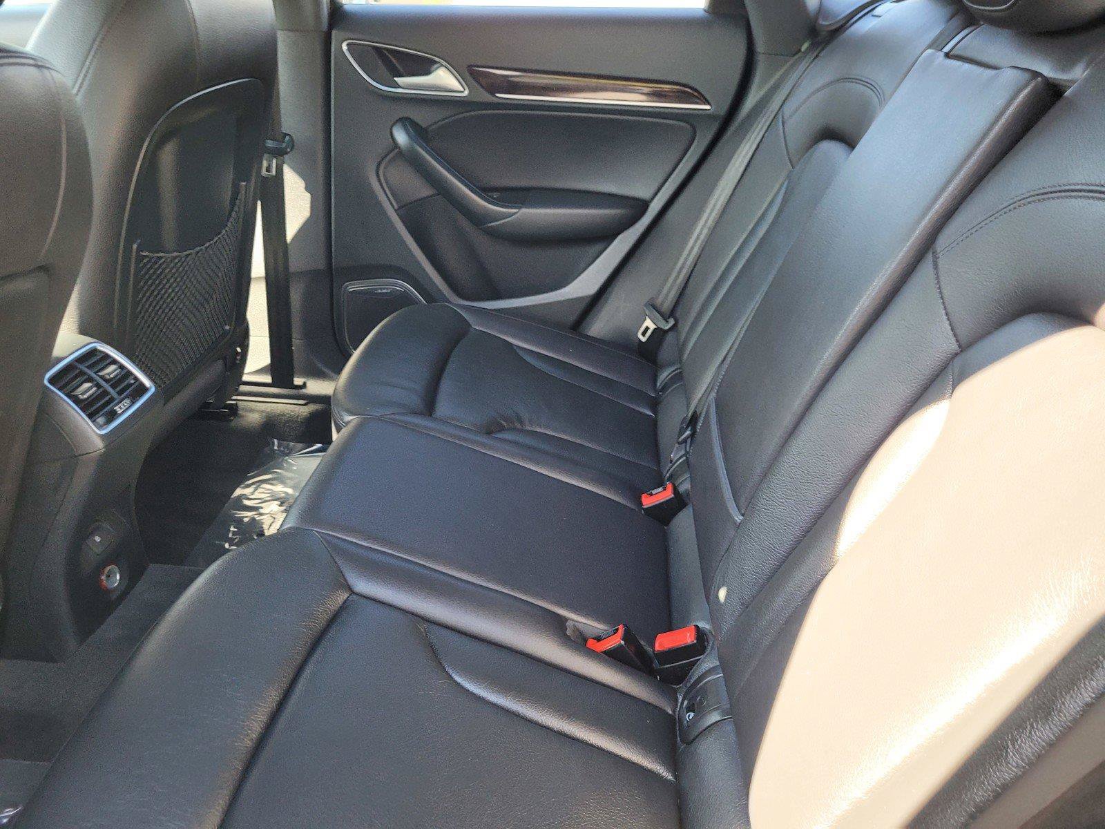 Used 2017 Audi Q3 2.0T Prestige w/ Prestige Package AWD/4WD image 17