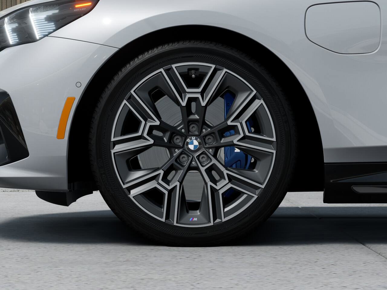 New 2027 BMW 550e xDrive image 7