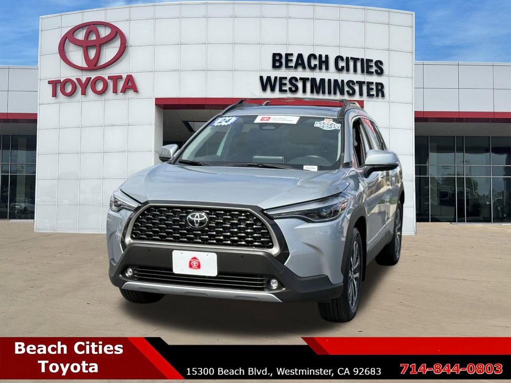 Certified 2024 Toyota Corolla Cross XLE w/ Convenience Package image 5