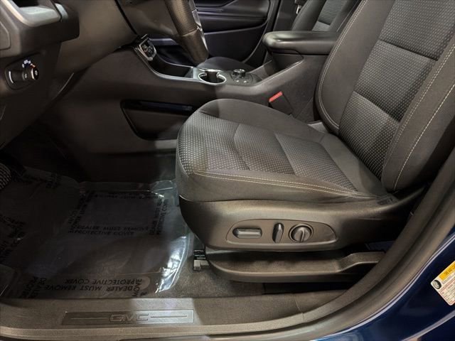 Used 2022 GMC Terrain SLE w/ Driver Convenience Package image 10