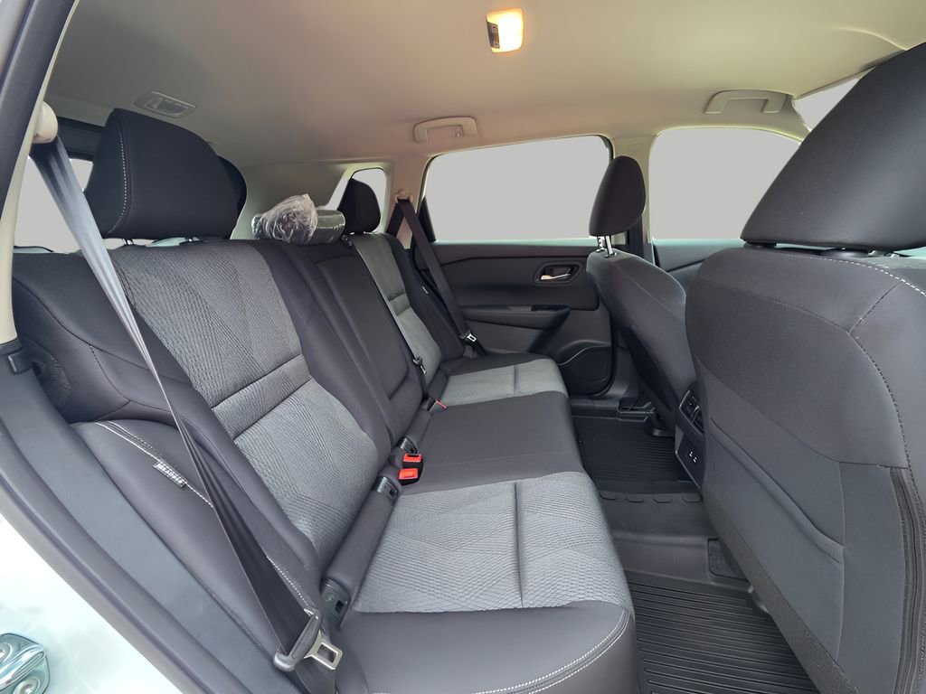 New 2026 Nissan Rogue SV w/ Cold Weather Package AWD/4WD image 9