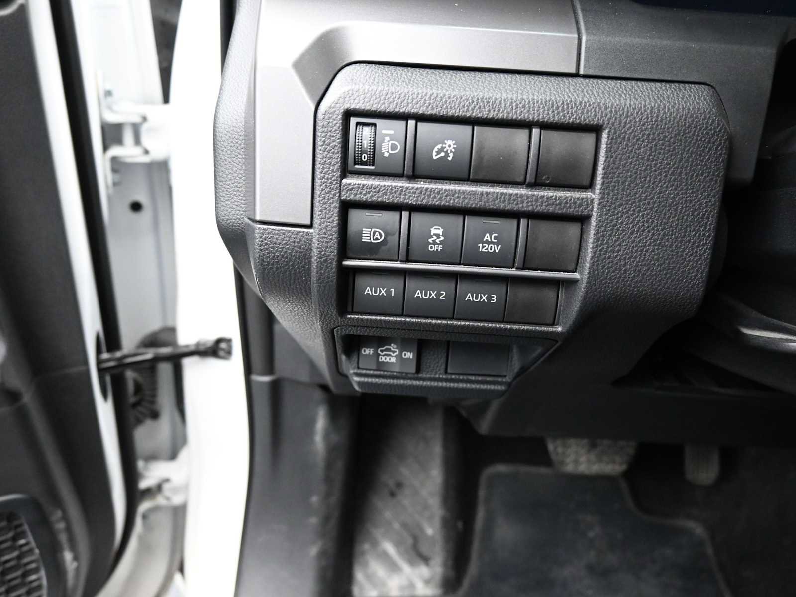 Used 2024 Toyota Tacoma TRD Off-Road w/ TRD Off Road Upgrade Package AWD/4WD image 13