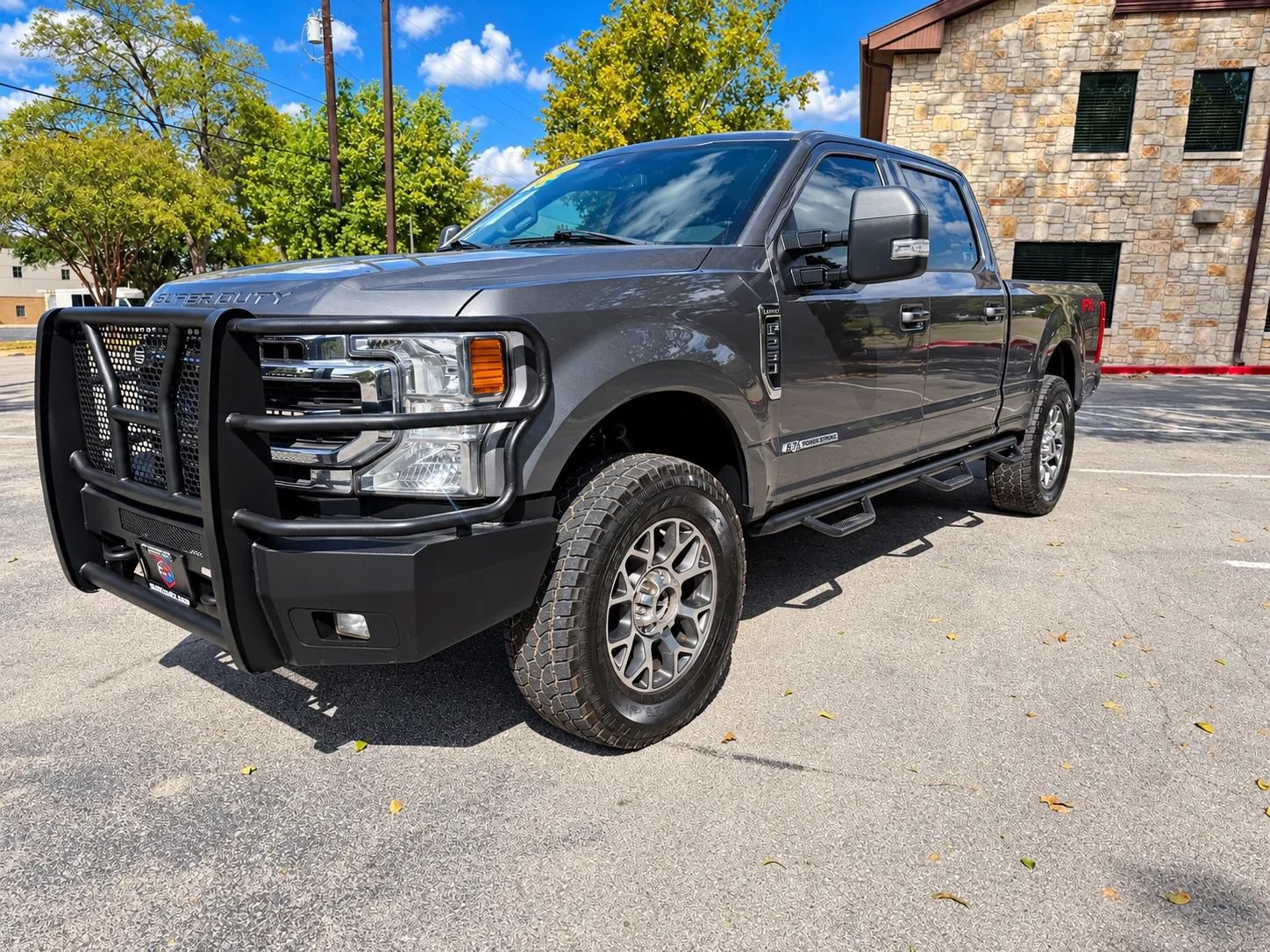 Used 2021 Ford F250 Lariat w/ FX4 Off-Road Package AWD/4WD image 2