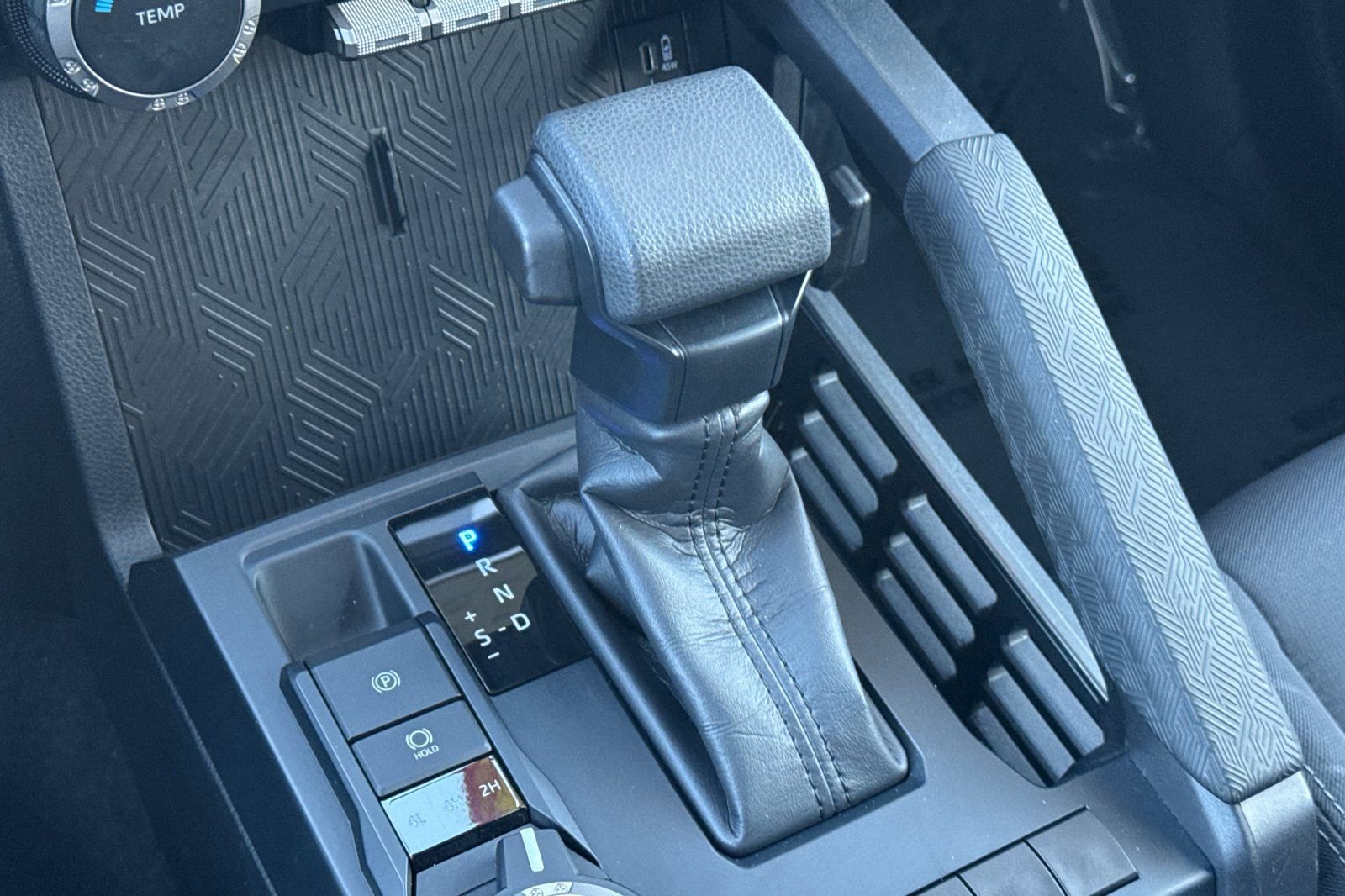 Certified 2025 Toyota Tacoma SR5 image 25