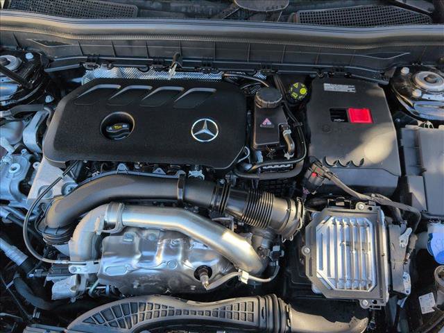Used 2025 Mercedes-Benz GLB 250 image 23