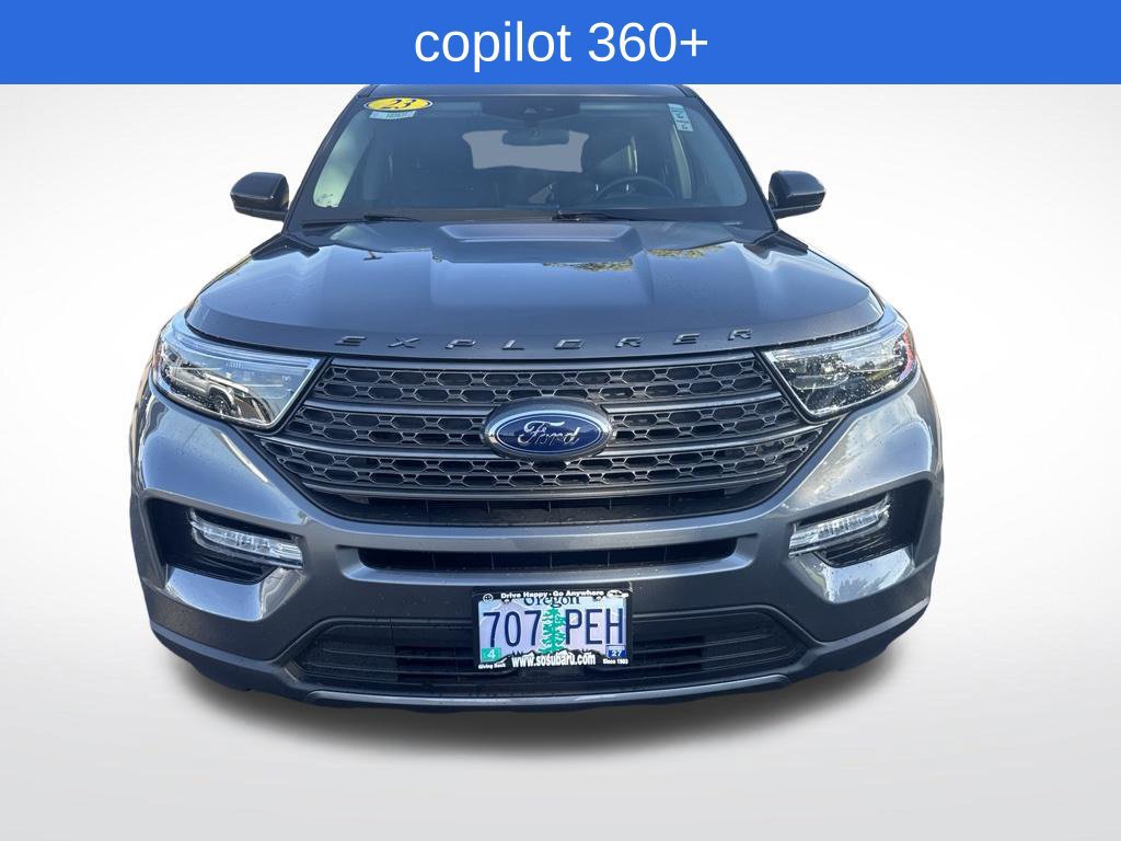 Used 2023 Ford Explorer XLT w/ Equipment Group 202A AWD/4WD image 2