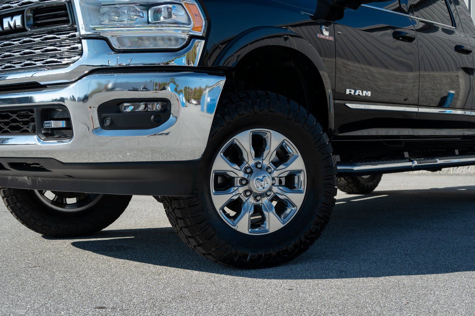 Used 2024 RAM 2500 Limited AWD/4WD image 4