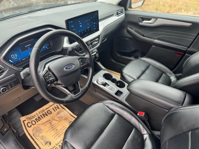 Used 2024 Ford Escape Platinum image 10