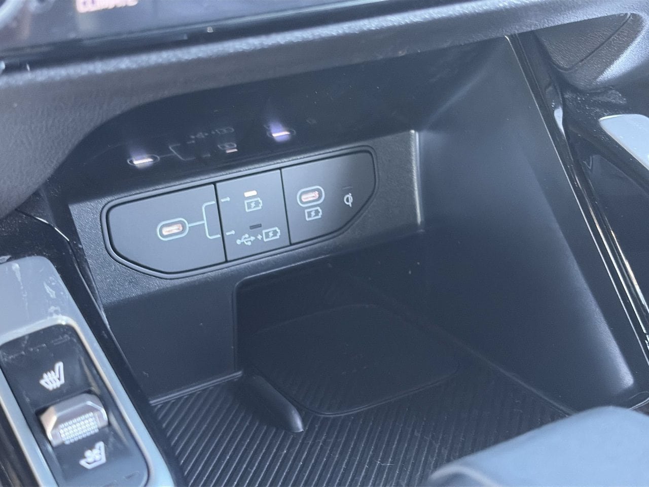 Certified 2026 Kia Sorento SX Prestige AWD/4WD image 27
