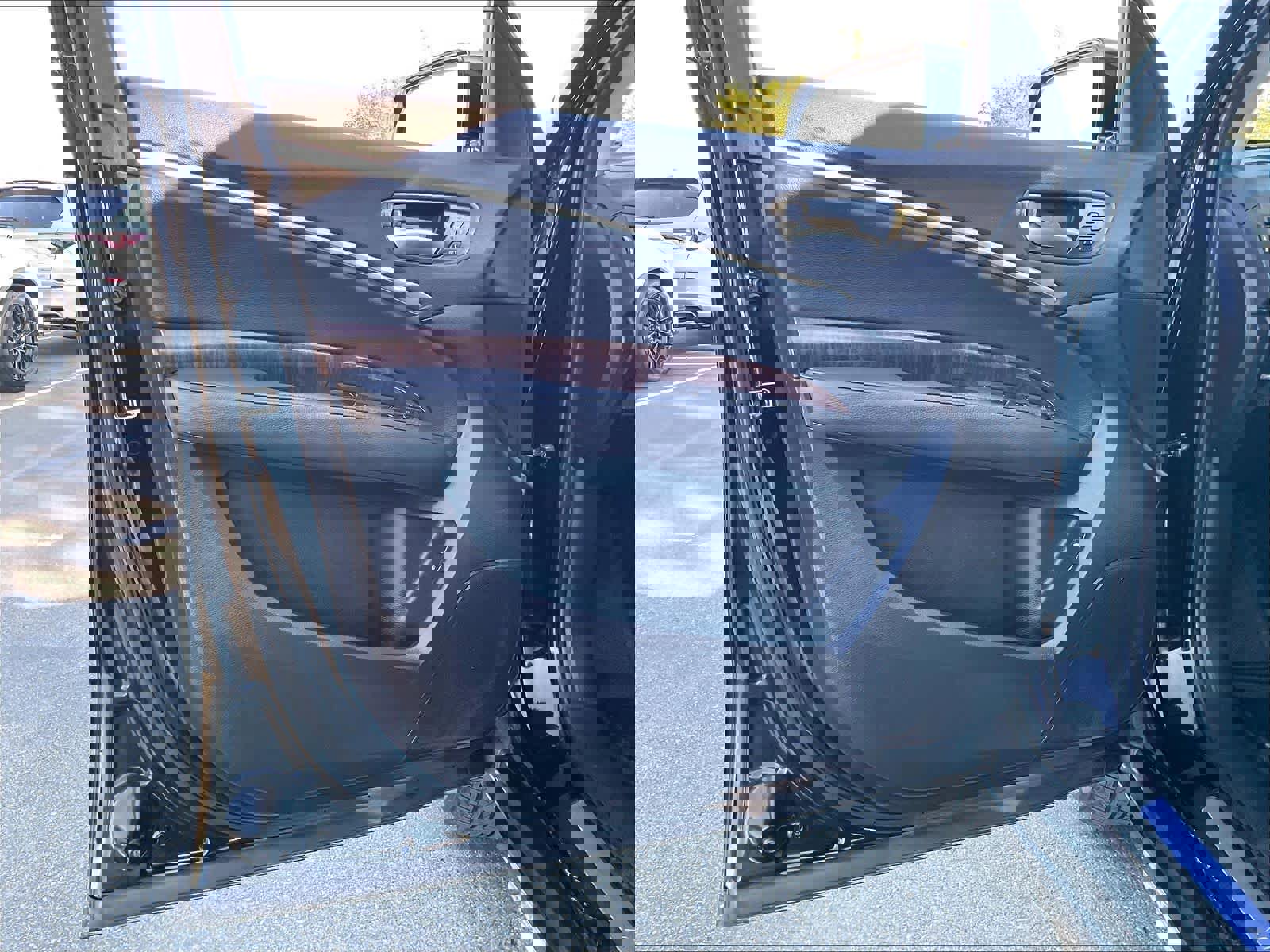 Used 2017 Acura MDX SH-AWD image 25