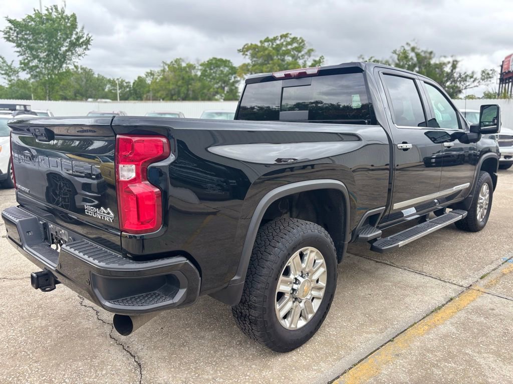 Used 2024 Chevrolet Silverado 2500 High Country w/ Technology Package image 5