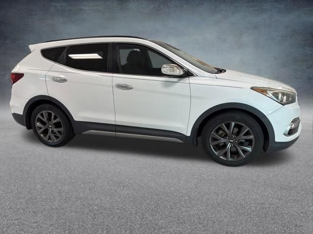 Used 2017 Hyundai Santa Fe Sport FWD image 6