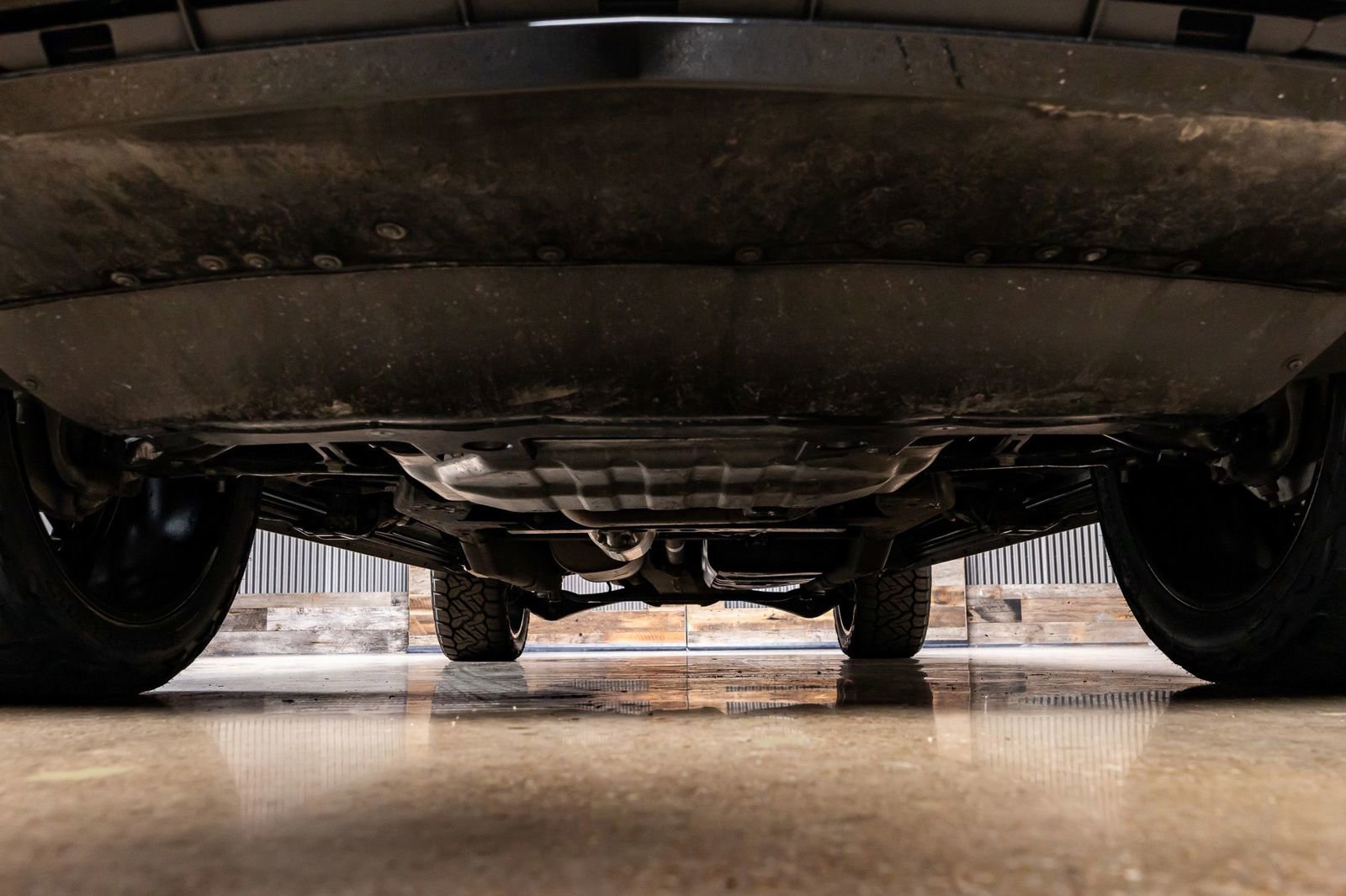 Used 2025 Cadillac Escalade ESV Sport Platinum w/ LPO, ONYX Package image 15