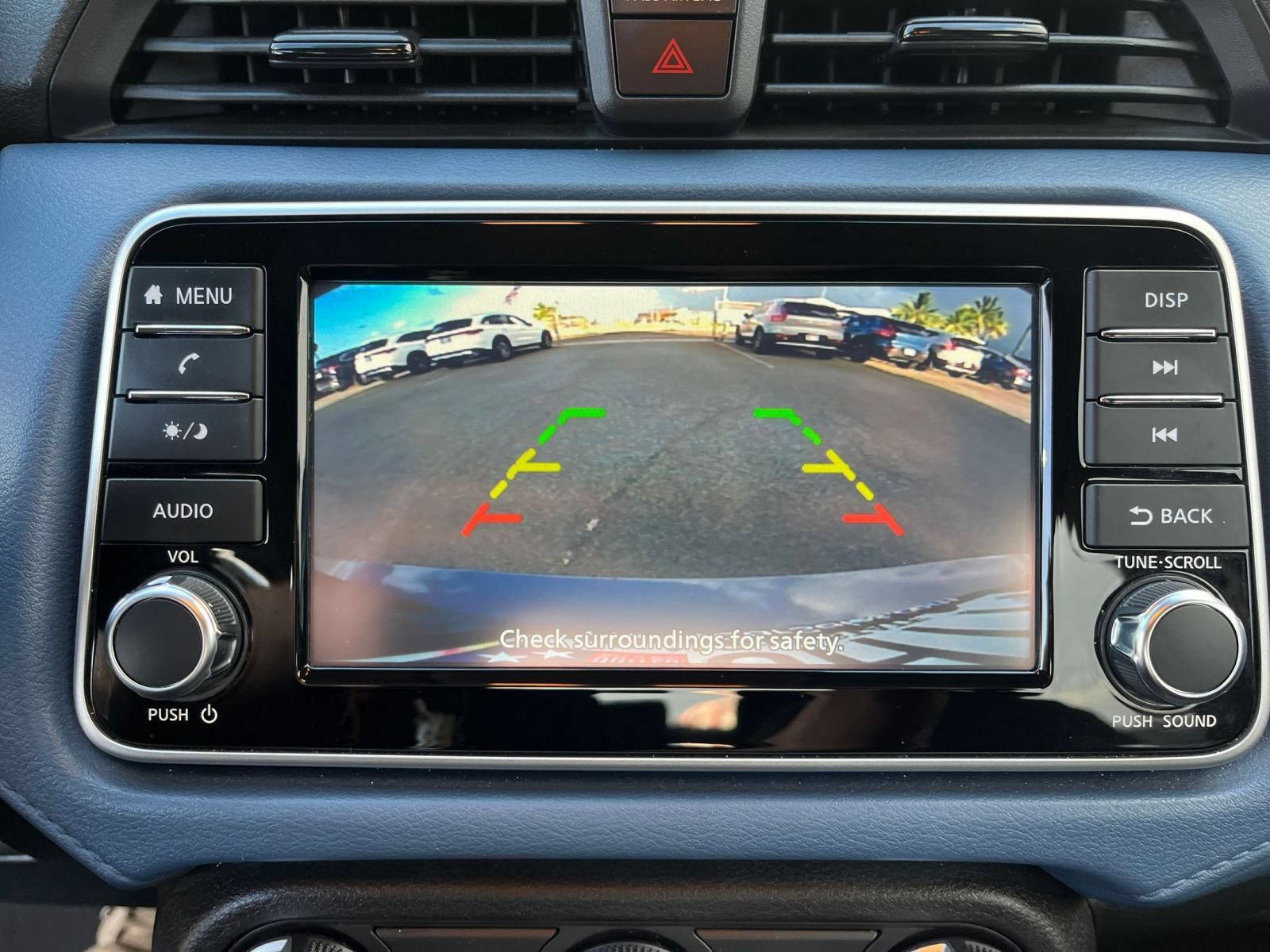 Used 2025 Nissan Versa SV FWD image 18