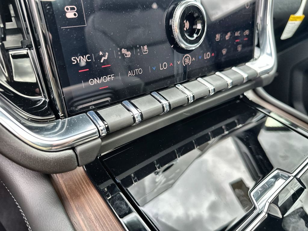 New 2026 GMC Yukon Denali image 27