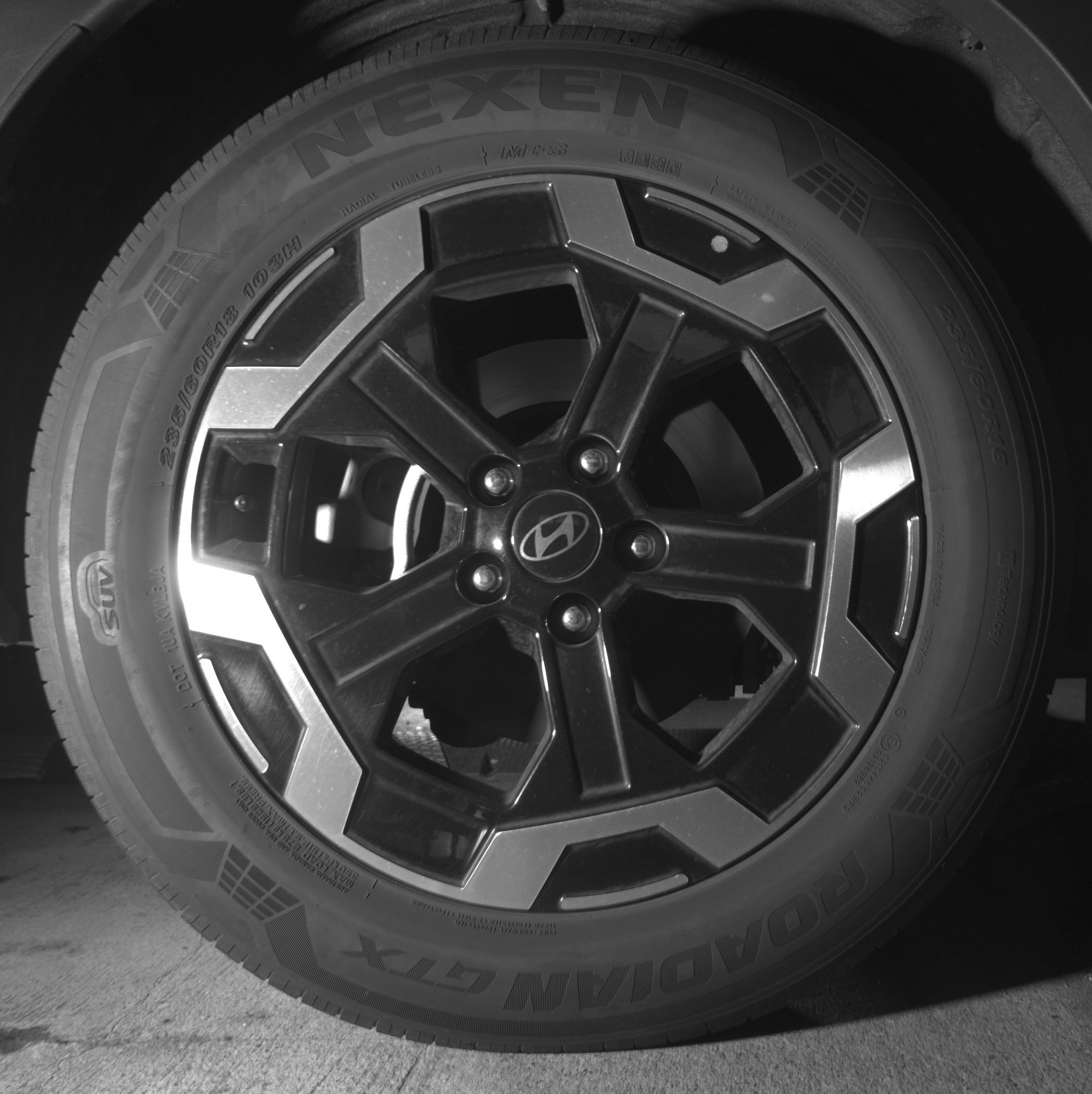 Used 2025 Hyundai Santa Fe SEL FWD image 15