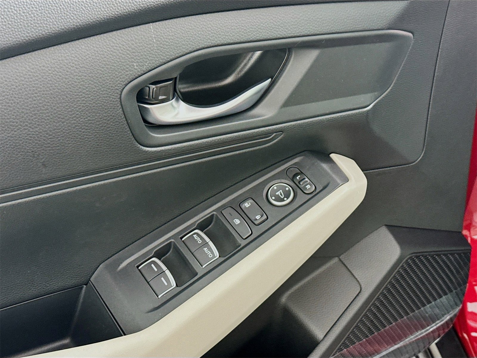 Used 2025 Honda Accord LX image 12