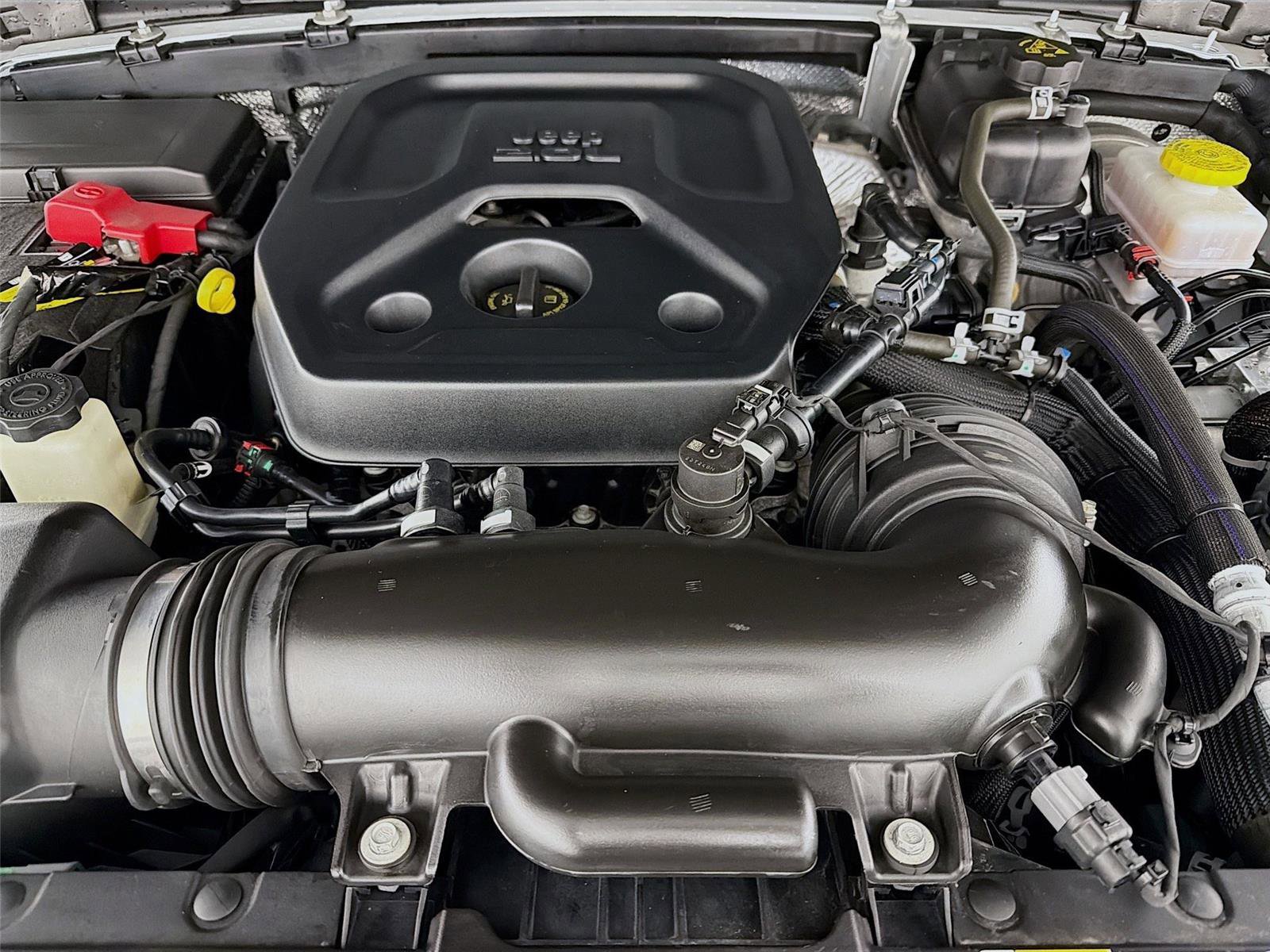 Used 2025 Jeep Wrangler Sport image 28